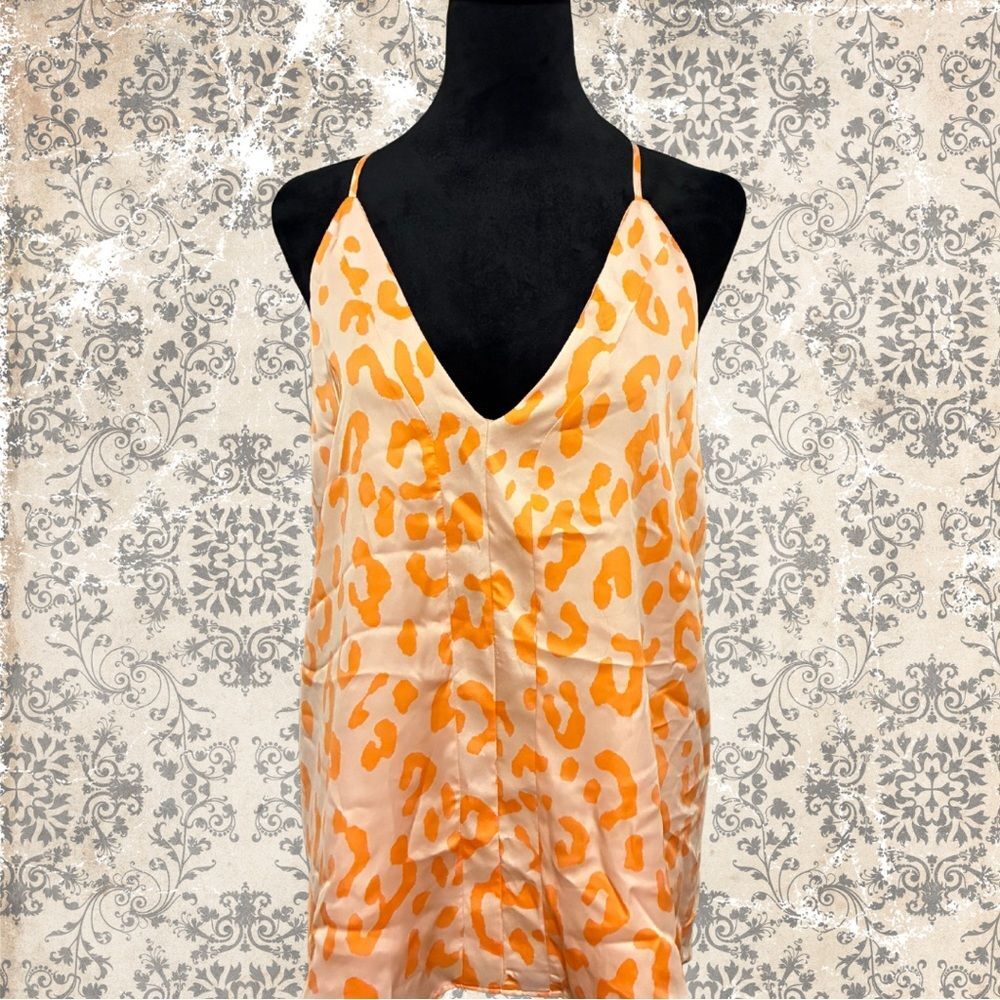 NWT Adrienne Top Women’s Size Medium Camisole/Tank Orange Peach/Pink Leopard